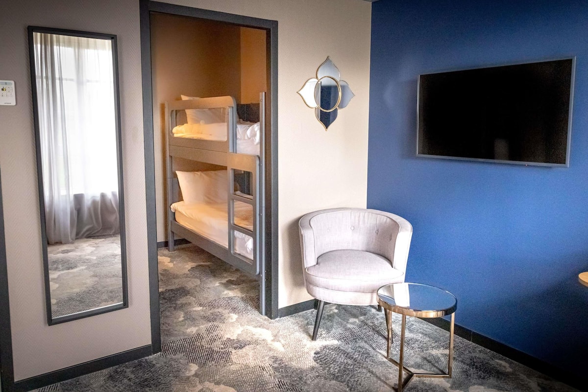 Superior-Zimmer, Mehrere Betten | Hochwertige Bettwaren, Minibar, individuell dekoriert