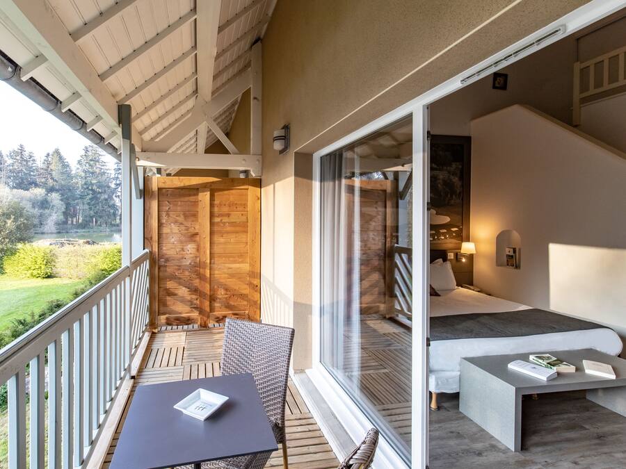 Toetasjesleilighet, balkong (mezzanine) | Safe på rommet, skrivebord, lydisolert og wi-fi (inkludert)