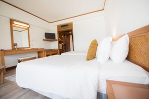 Deluxe Seaview | 書桌、遮光布/窗簾、免費無線上網  、床單