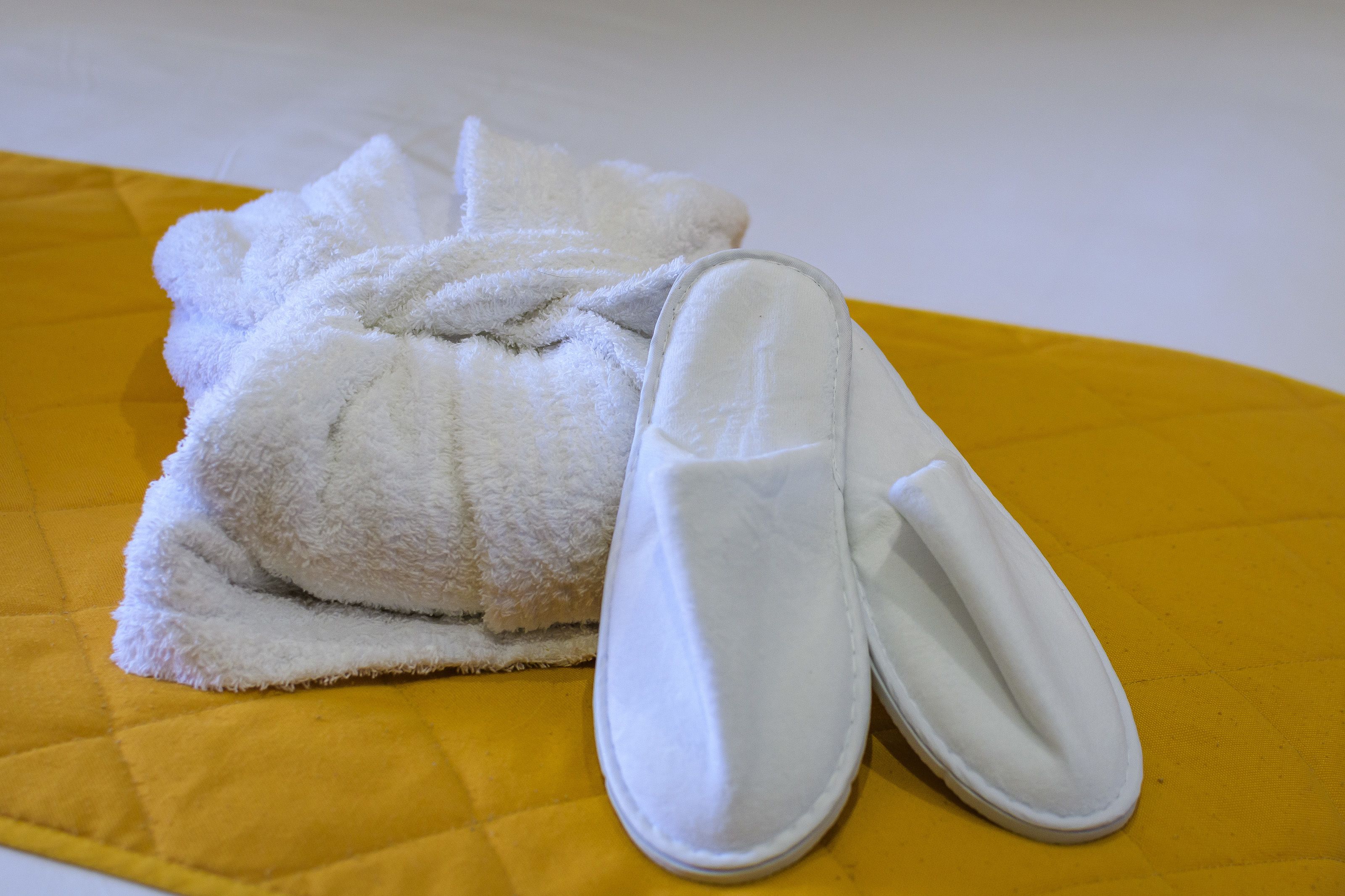 superior double room, terrace  | bathroom amenities | shower, free toiletries, hair dryer, bathrobes