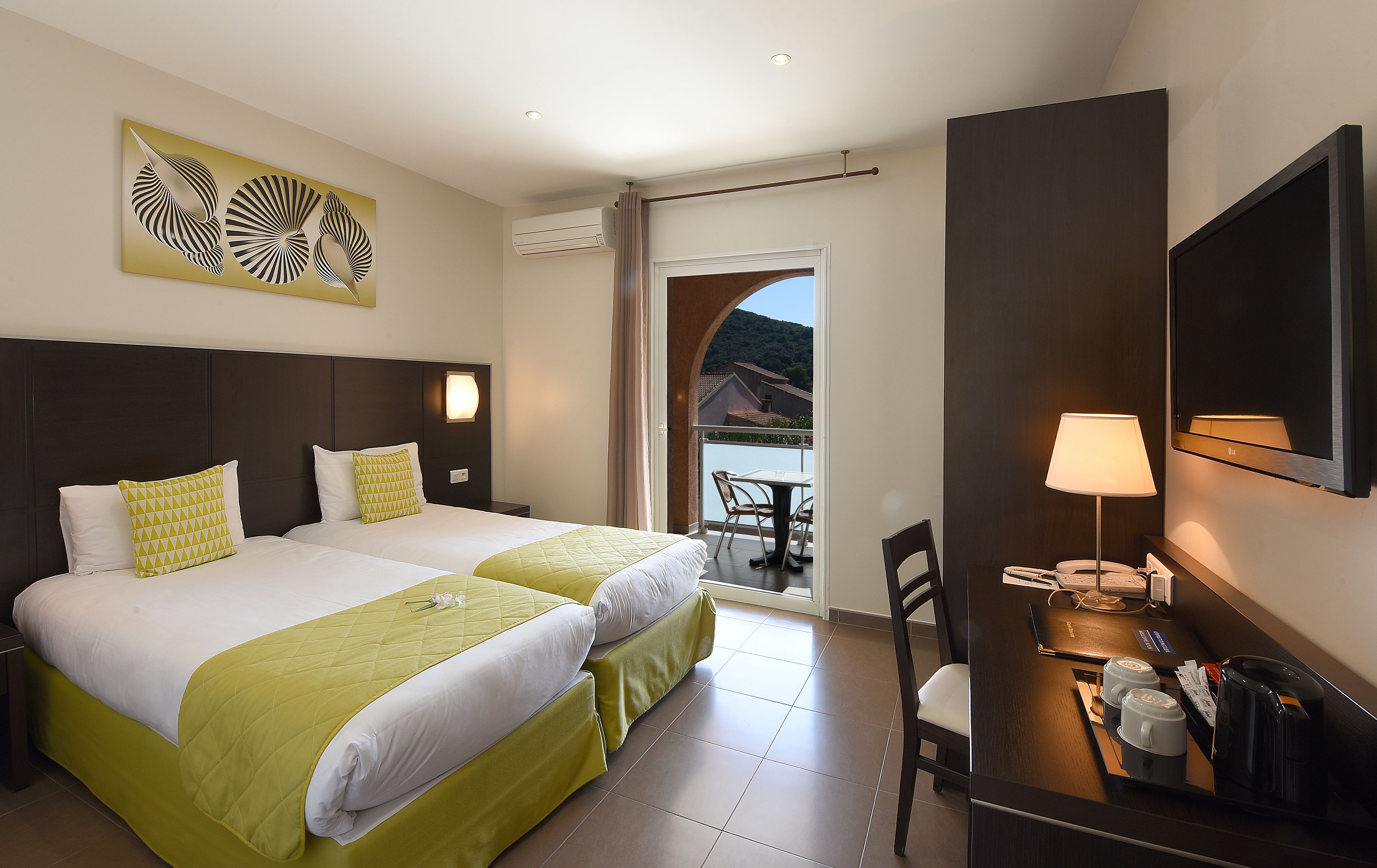 superior double room, terrace  | premium bedding, minibar, in-room safe, desk
