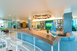 5 bars/lounges, beach bar