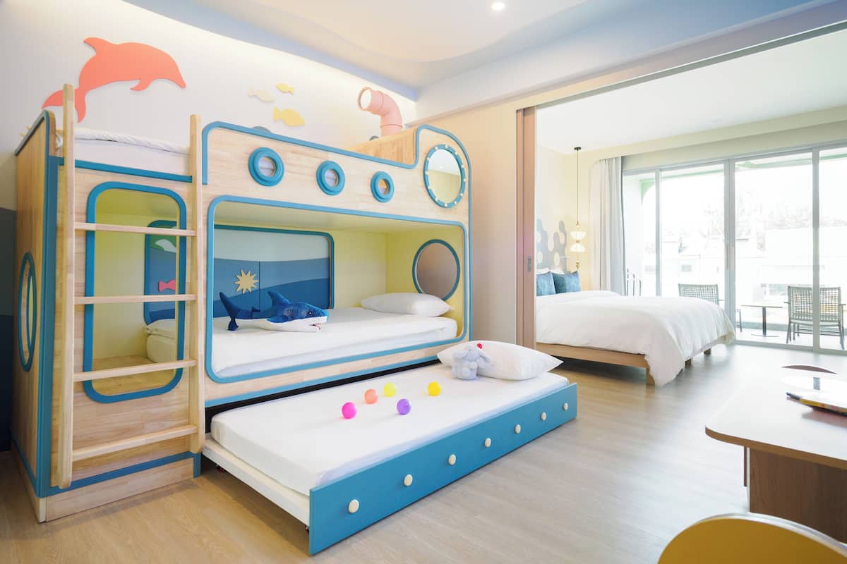 Pool Access Family (Vhari Wing) | In-room safe, individually decorated, desk, blackout curtains