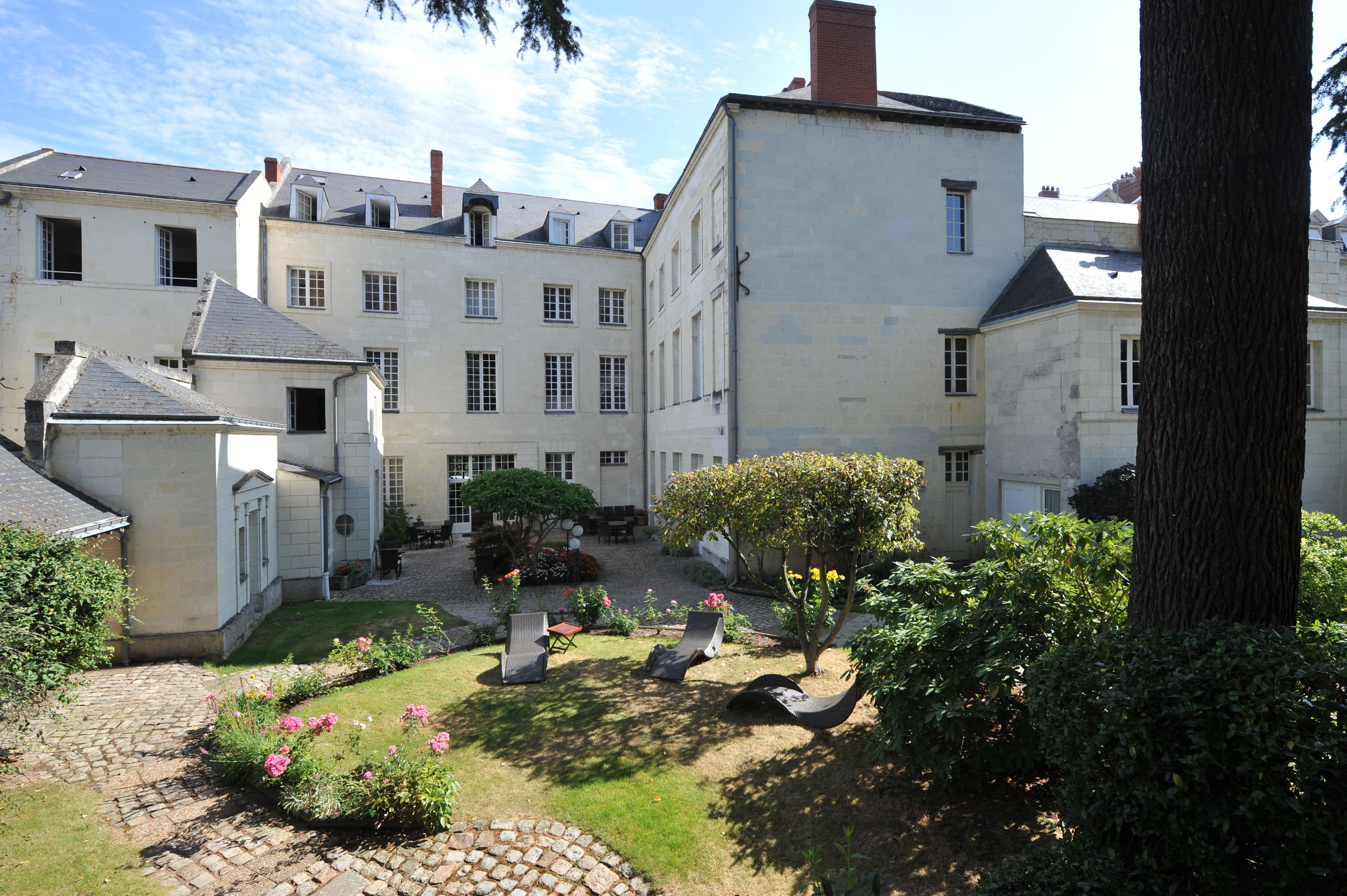 children’s play area – outdoor