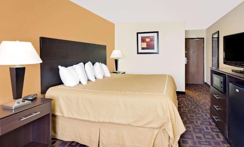 Decoración personalizada, muebles diferentes y escritorio 