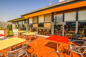 Daily cooked-to-order breakfast for a fee