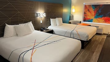 Premium bedding, in-room safe, desk, laptop workspace