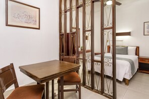 Standard Room, 1 King Bed | Desk, iron/ironing board, free WiFi, bed sheets - Hotel Premier (Saltillo)