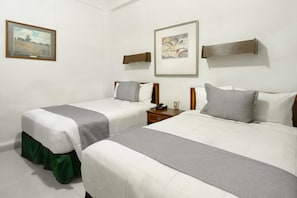 Standard Room, 2 Double Beds | Free WiFi, bed sheets