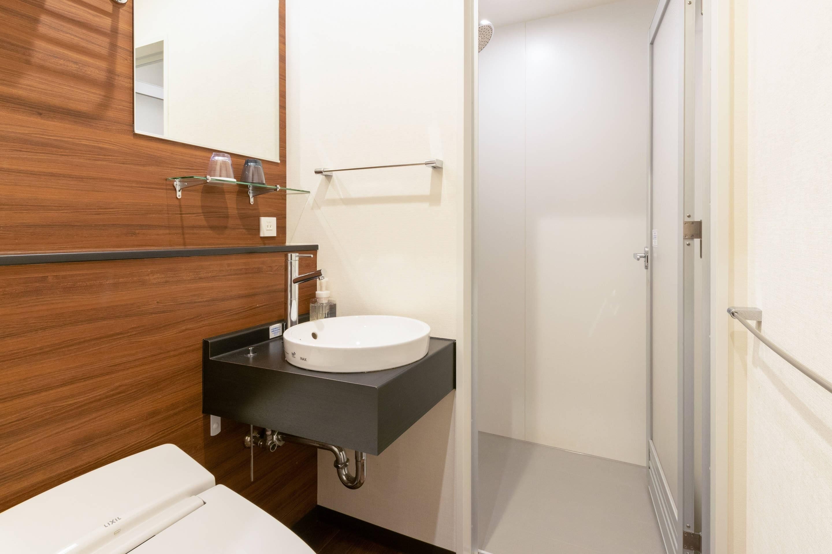 standard room, 2 single beds, non smoking | 1 bedroom, in-room safe, desk, blackout curtains