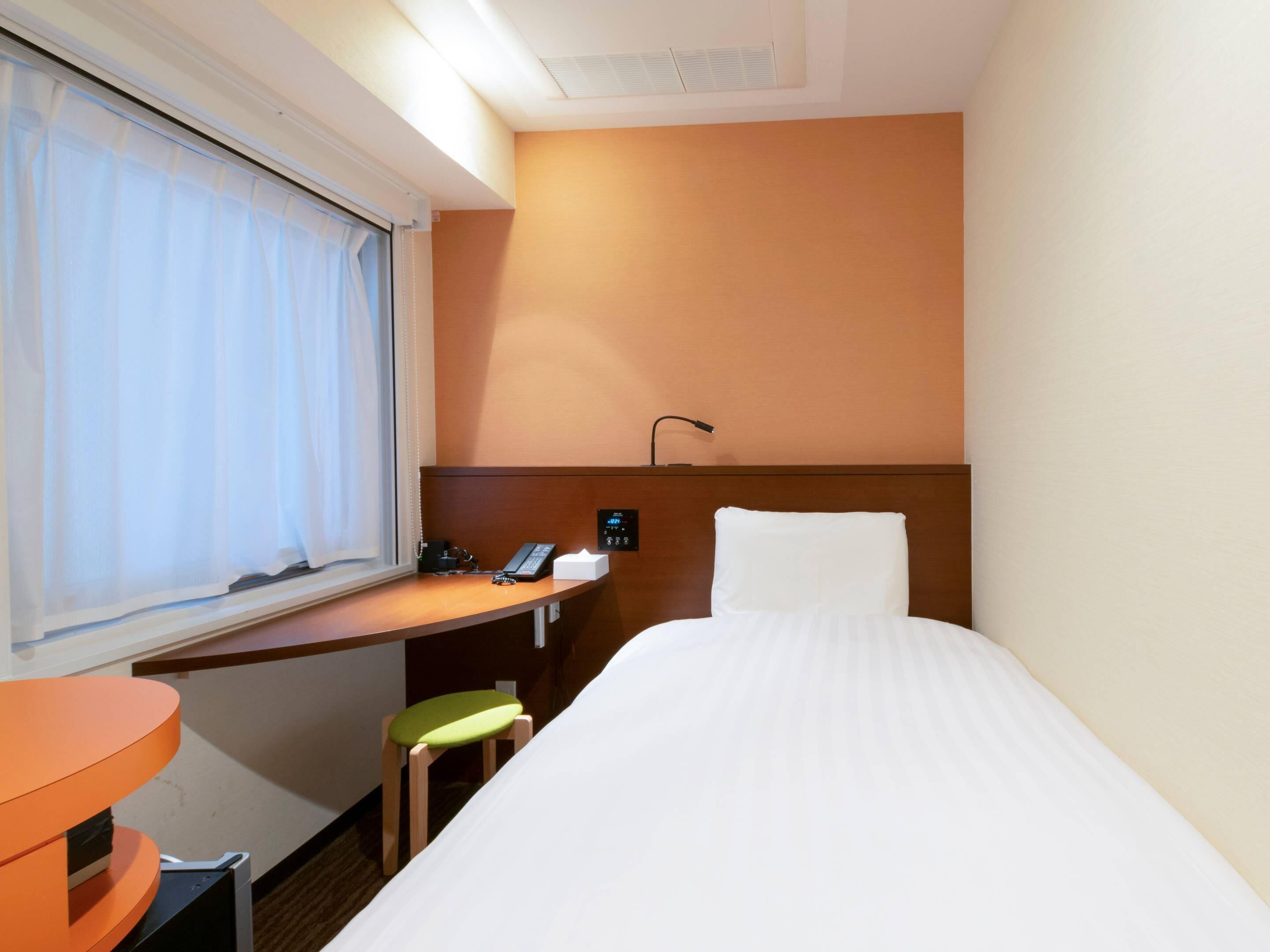 Camera, 1 letto singolo, non fumatori | Biancheria da letto di alta qualità, una cassaforte in camera