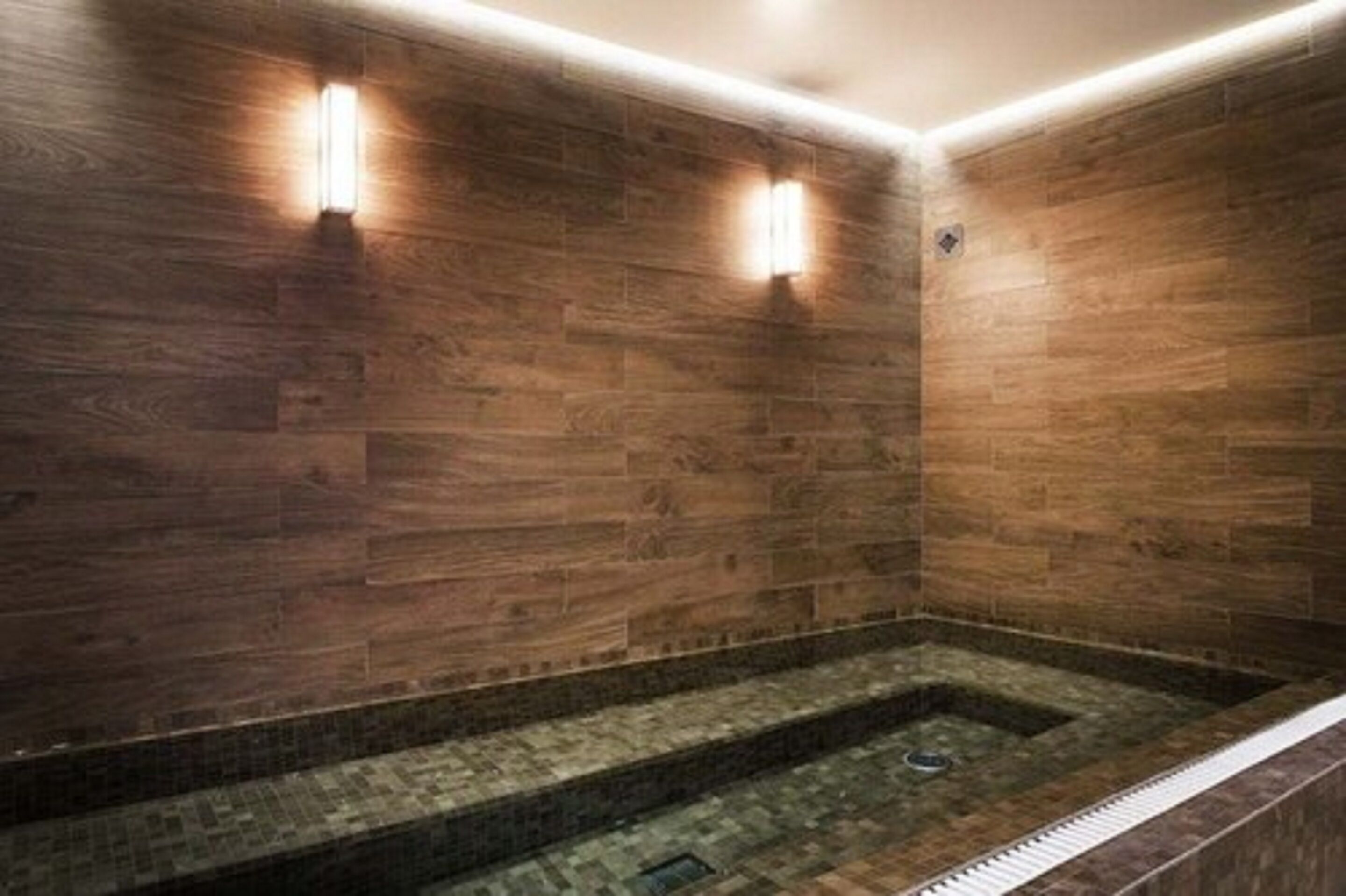 sauna, hot tub, body treatments, swedish massages, facials