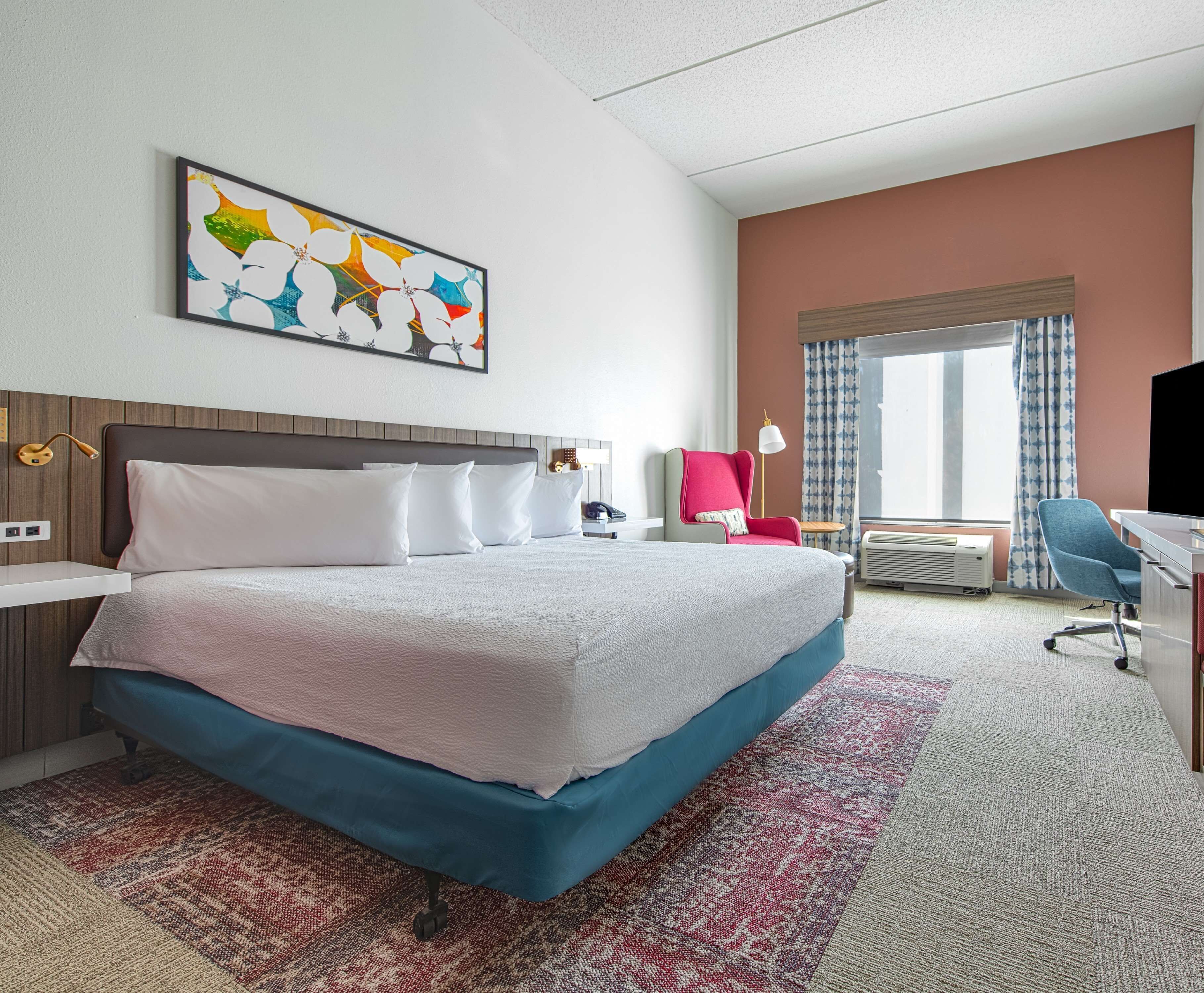 hypo-allergenic bedding, in-room safe, desk, laptop workspace