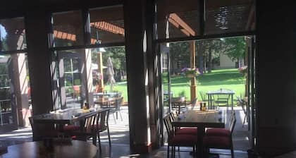 Mount Bachelor Village Resort