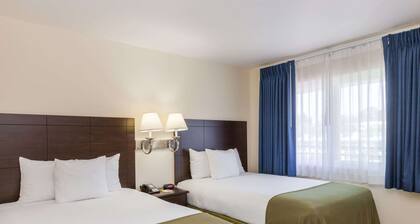 Days Inn by Wyndham Santa Maria