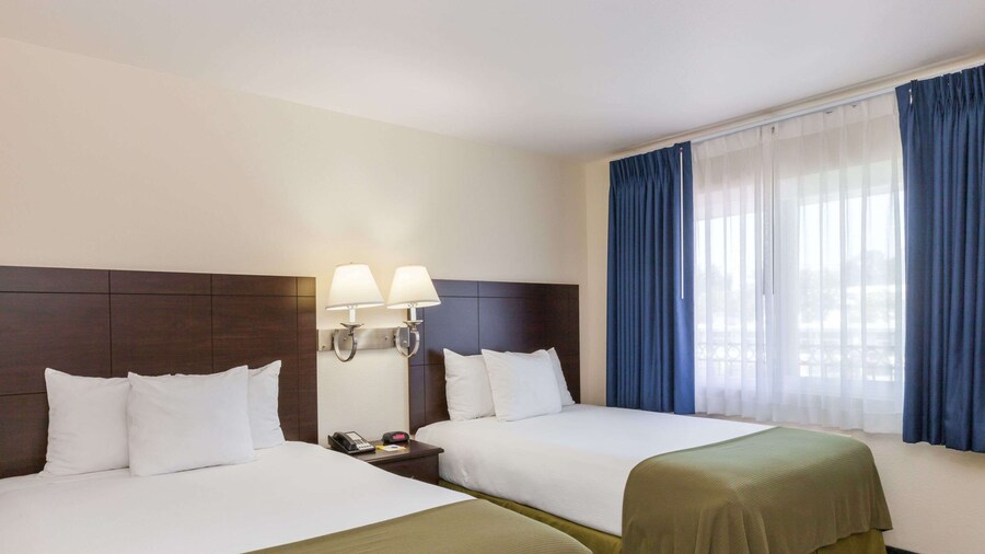 Days Inn by Wyndham Santa Maria