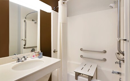 Wingate by Wyndham Destin FL - Image 12