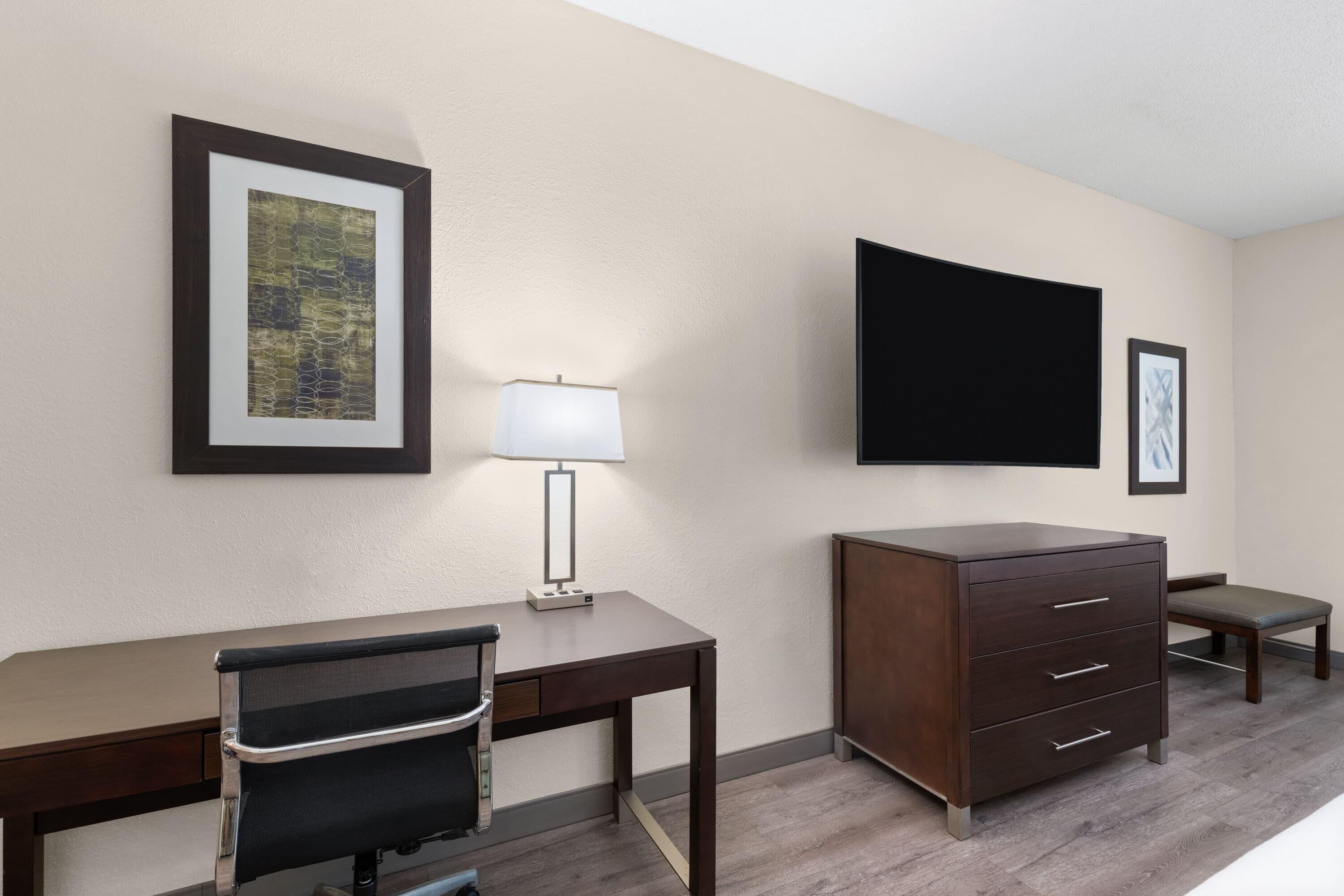 Photo - Wingate by Wyndham Destin