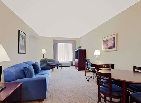 Wingate by Wyndham Destin FL - Image 18