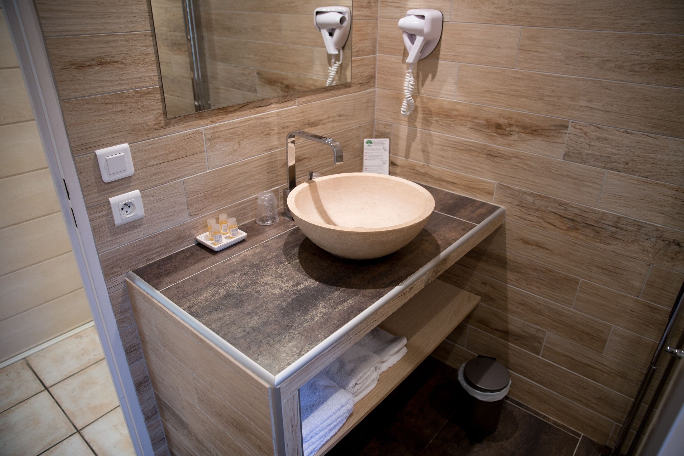 standard double room, terrace | bathroom | shower, rainfall showerhead, hair dryer, towels