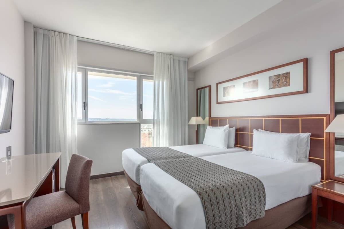 In-room safe, desk, WiFi (free), bed sheets