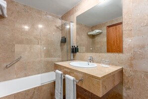 In-room safe, desk, free WiFi, bed sheets