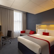 Holiday Inn Express - Edinburgh City Centre by IHG