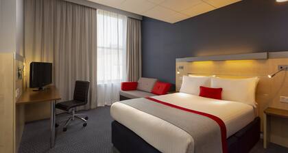 Holiday Inn Express - Edinburgh City Centre by IHG