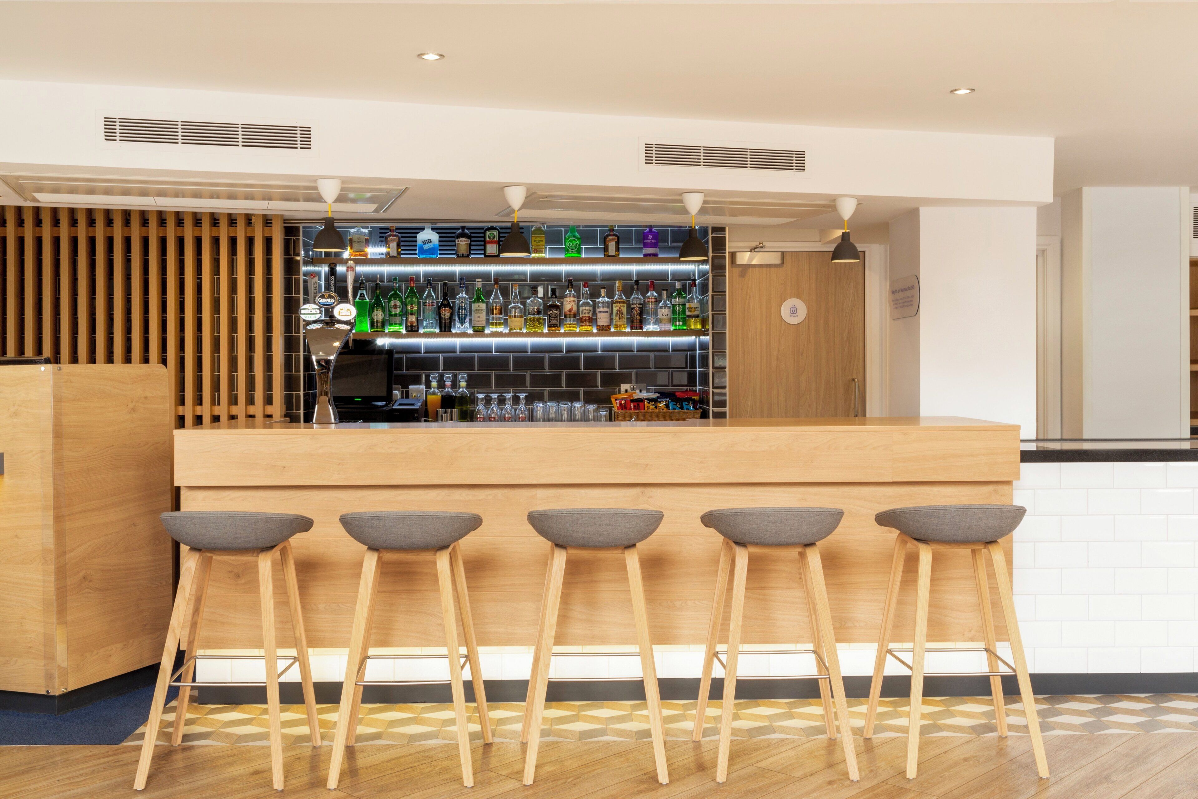 Foto - Holiday Inn Express - Edinburgh City Centre by IHG
