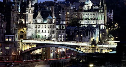 Holiday Inn Express - Edinburgh City Centre by IHG