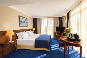 Minibar, in-room safe, desk, blackout curtains