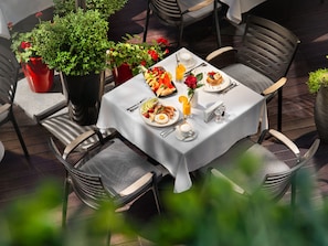 Lunch and dinner served  - Crystal Palace Boutique Hotel (Sofia)