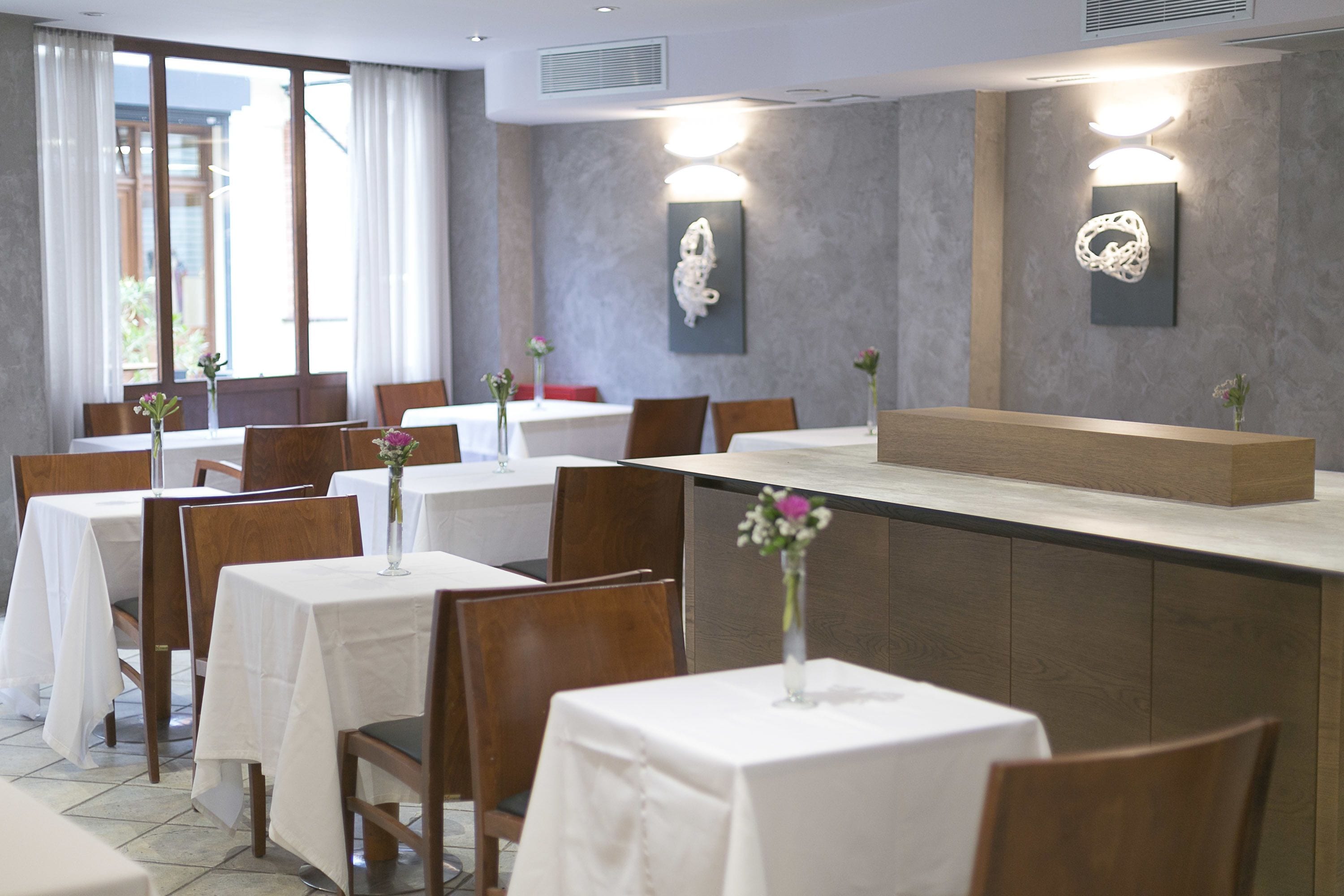 Photo - Plaza Hotel