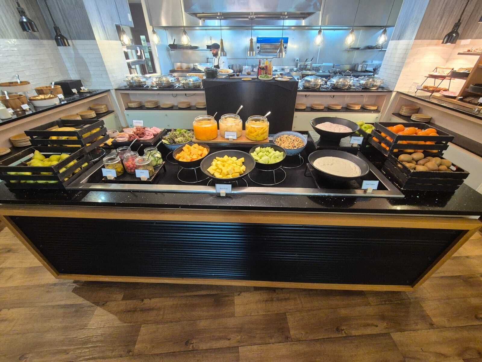 Petit déjeuner buffet (39 NZD par personne)