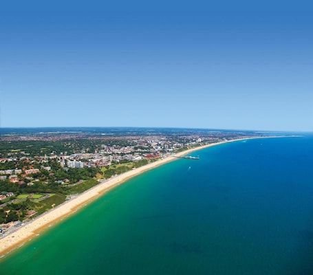 On the beach. Bournemouth East Cliff by Belvilla