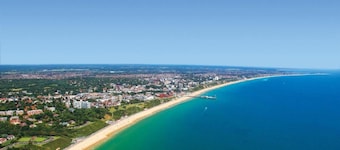 Bournemouth East Cliff by Belvilla