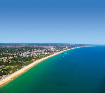 Bournemouth East Cliff by Belvilla