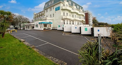 Bournemouth East Cliff by Belvilla