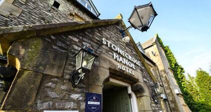 Stonecross Manor Hotel