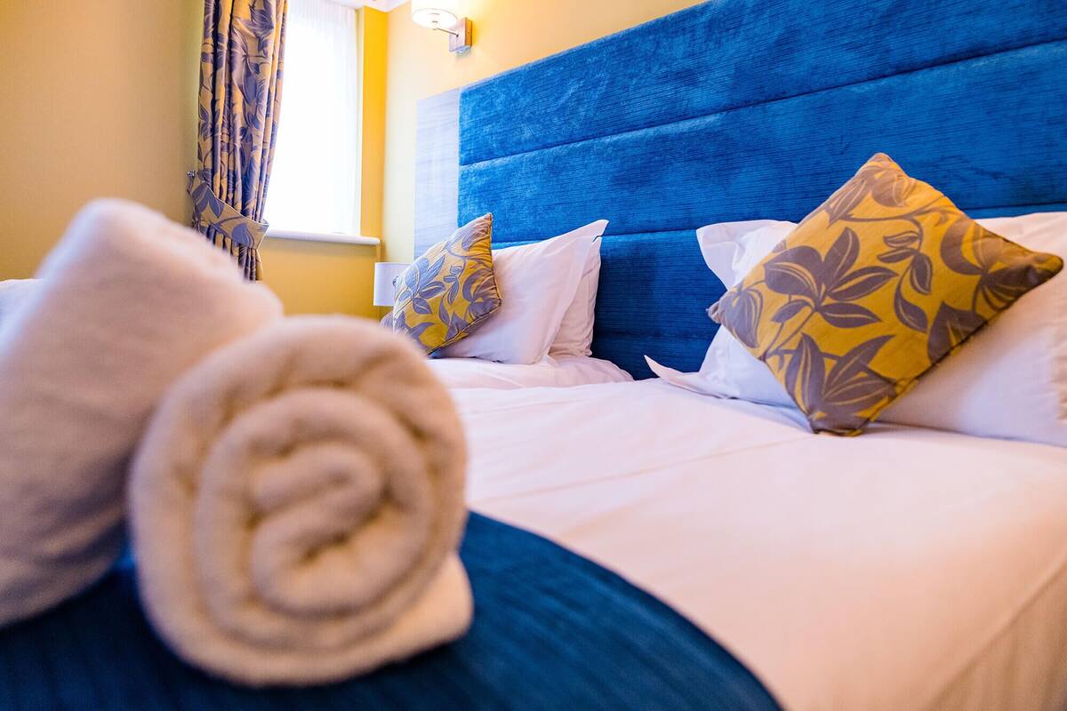 superior room, 2 single beds, non smoking | 1 bedroom, desk, blackout curtains, iron/ironing board