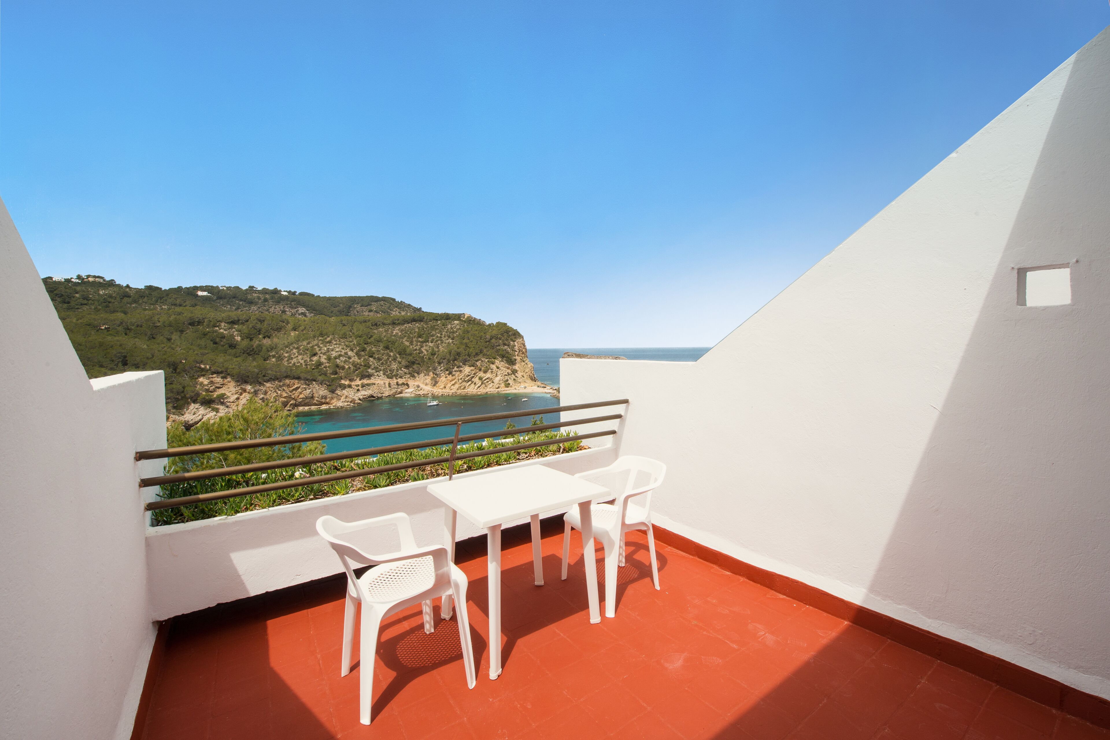 in-room safe, individually decorated, desk, free wifi