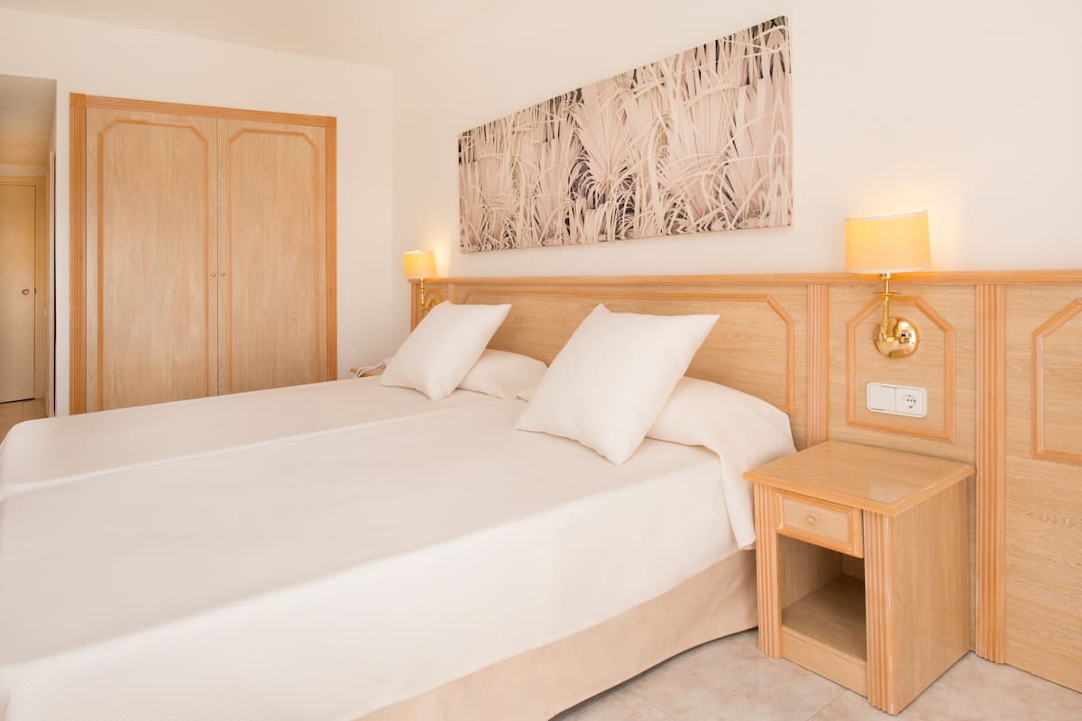 in-room safe, individually decorated, desk, free wifi