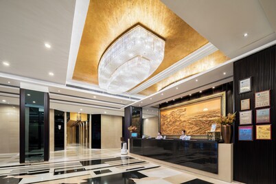 HOTEL EMPEROR - MACAU