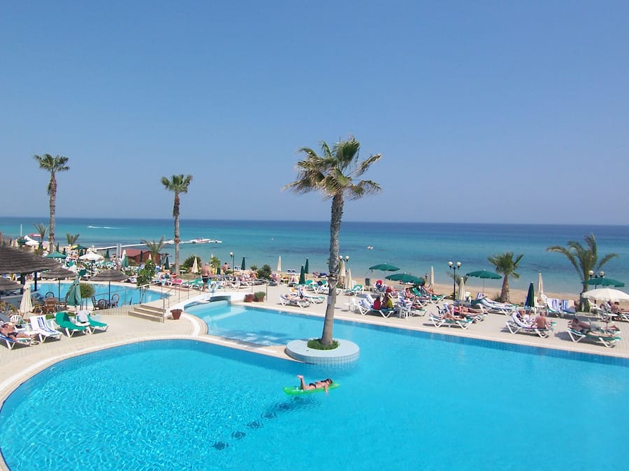 Indoor pool, seasonal outdoor pool, pool umbrellas, sun loungers