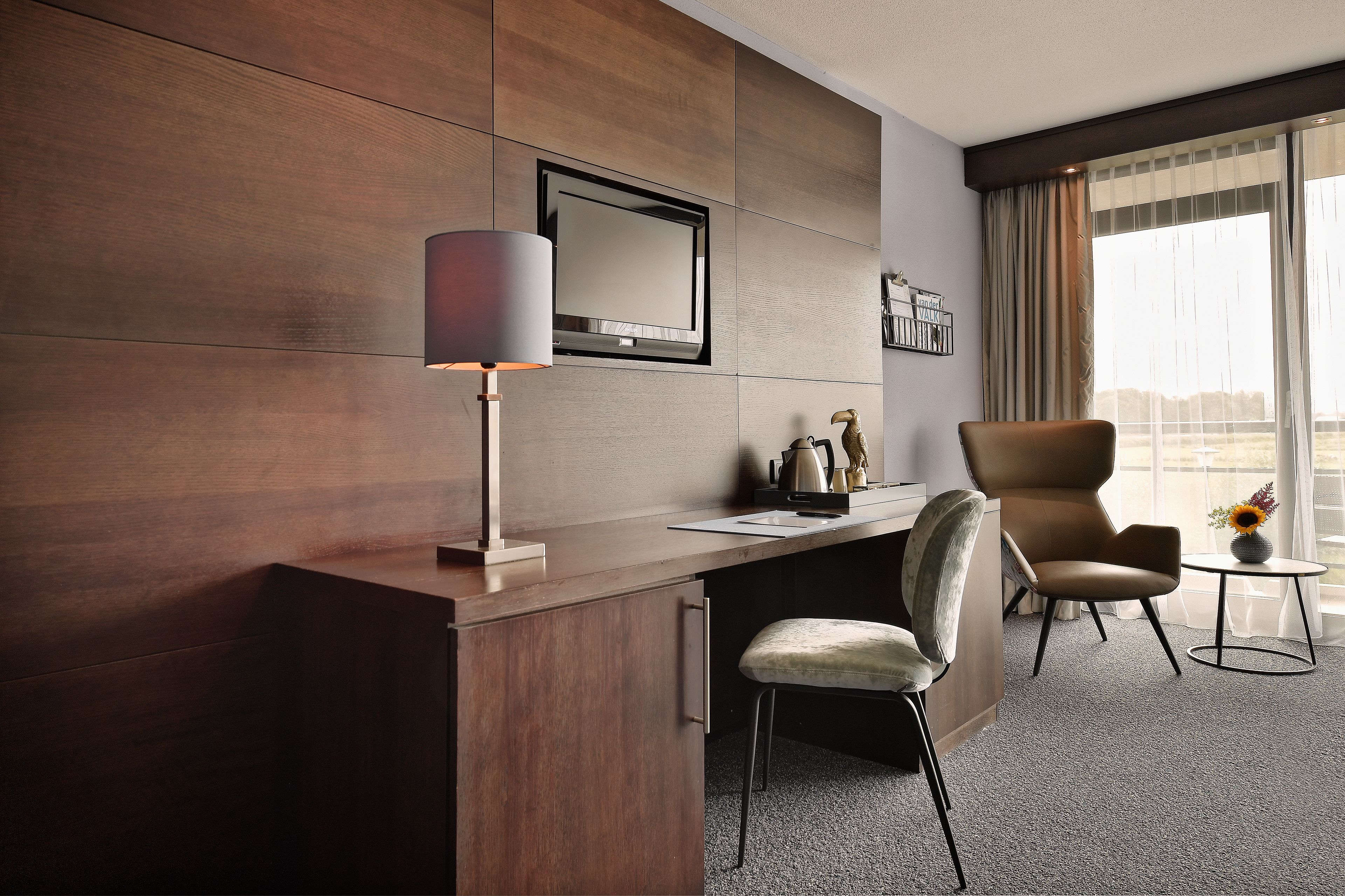 comfort room | in-room safe, desk, free wifi, bed sheets