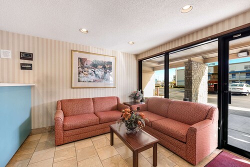 Rodeway Inn Columbus West