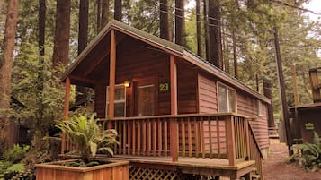 Family Room, 1 Bedroom (pets allowed) | Exterior