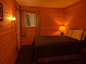 Family Cottage, 3 Bedrooms, Fireplace (no pets allowed)