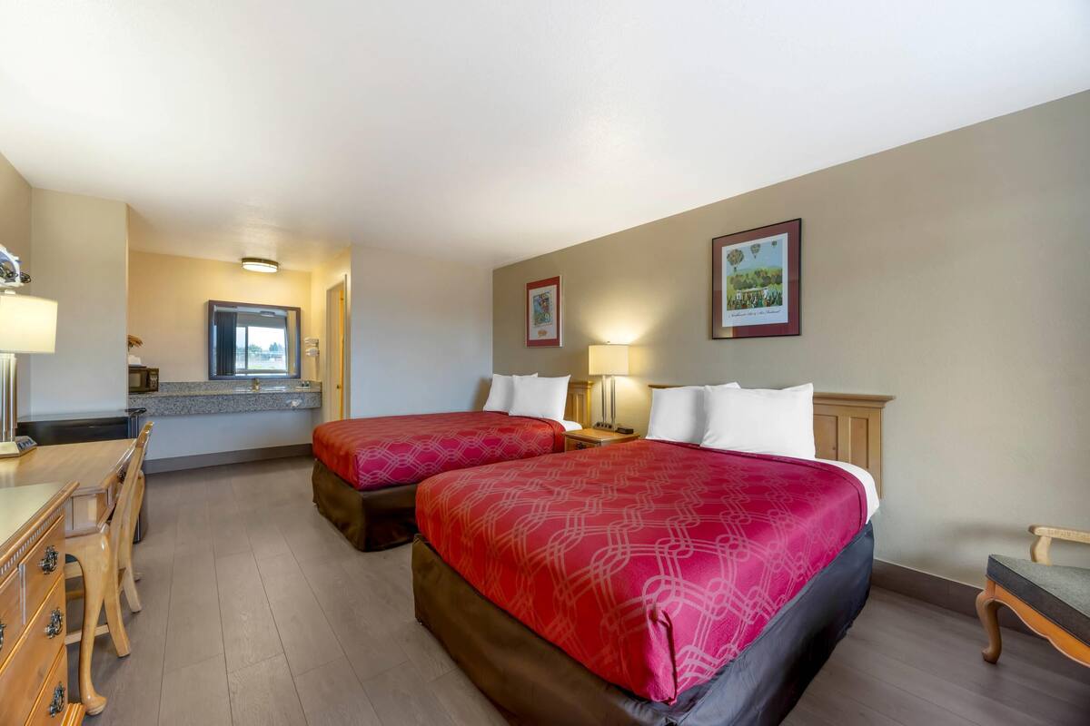 Standard Double Room, 2 Double Beds, Non Smoking | Desk, blackout drapes, iron/ironing board, cribs (surcharge)