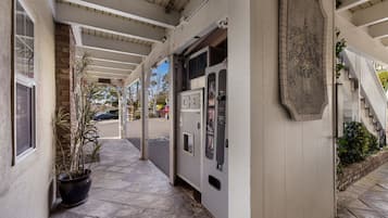 Vending machine